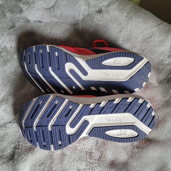 Brooks sneakers - Picture 3 of 5